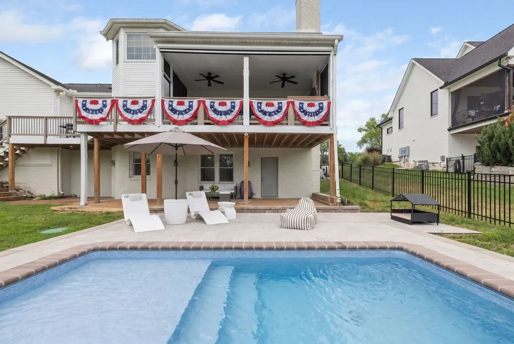 1915 Pointe Barton Drive Lebanon TN 37087