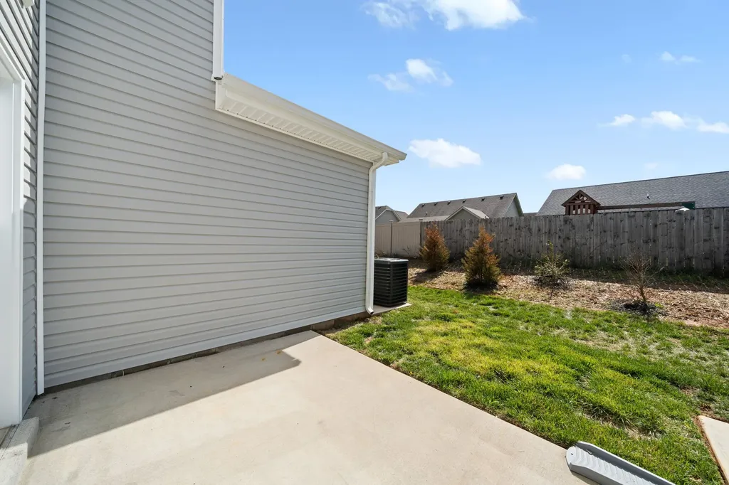 638 Stowe Court Clarksville TN 37040