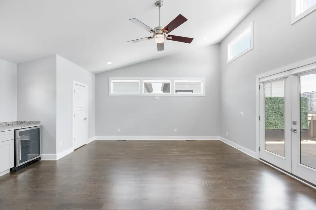 1002A Southside Avenue Nashville TN 37203