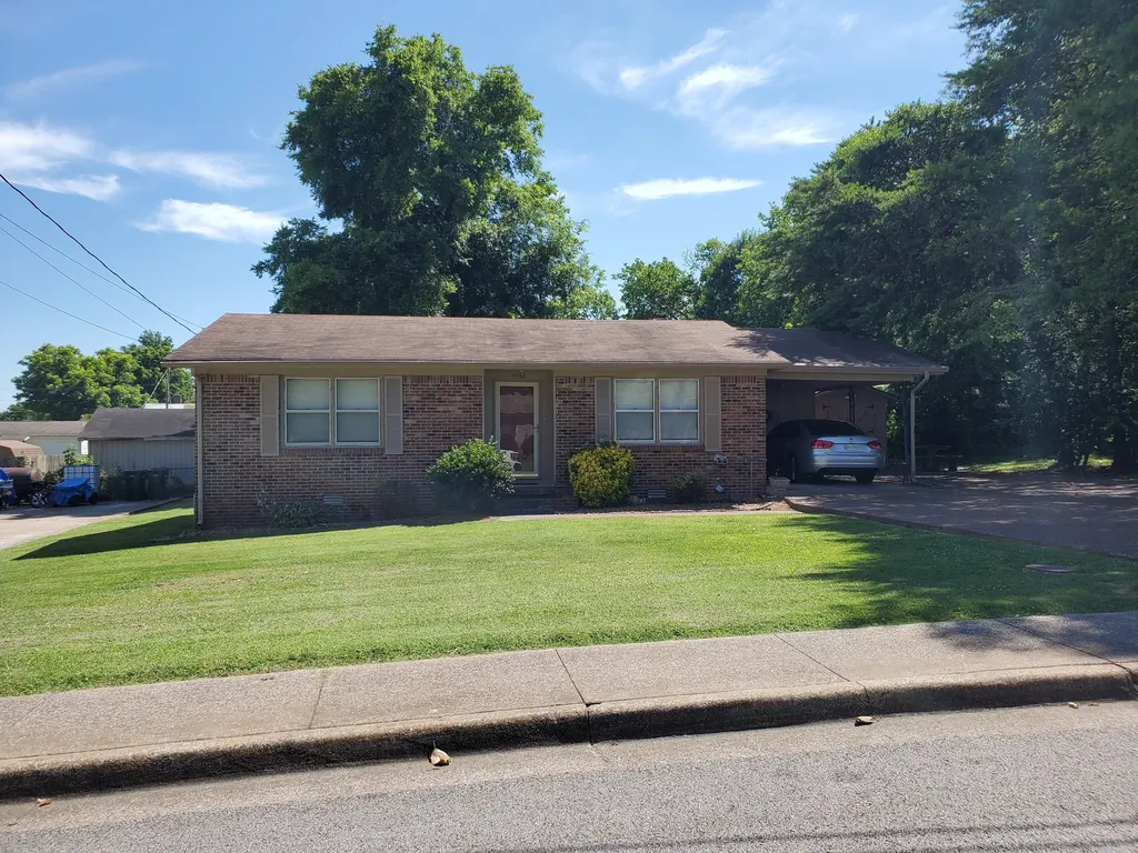 413 Cotton St, SE Pulaski TN 38478