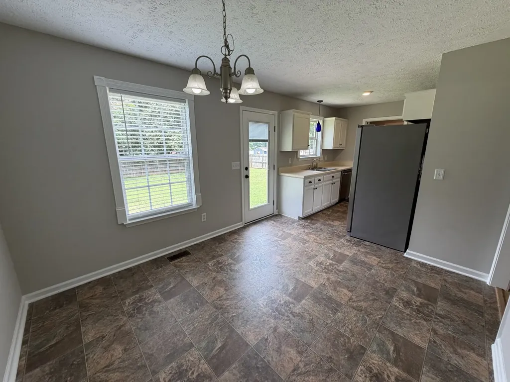1976 Bishop Avenue Murfreesboro TN 37127