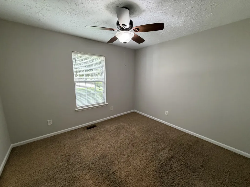 1976 Bishop Avenue Murfreesboro TN 37127
