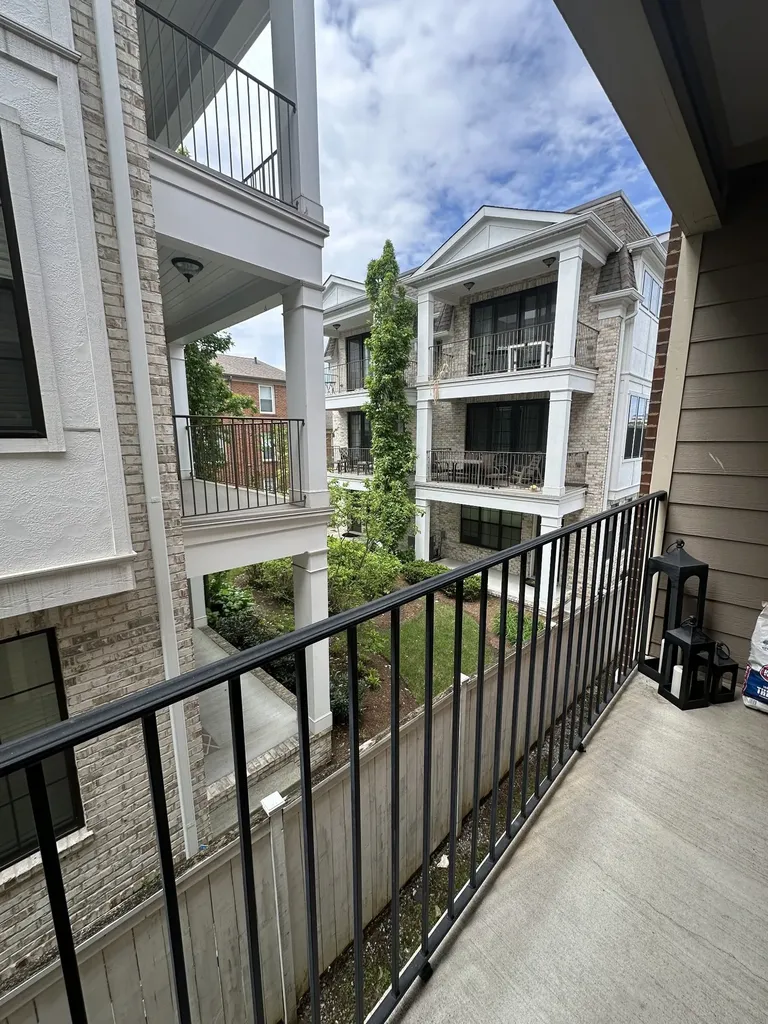 2114 Acklen Avenue Nashville TN 37212