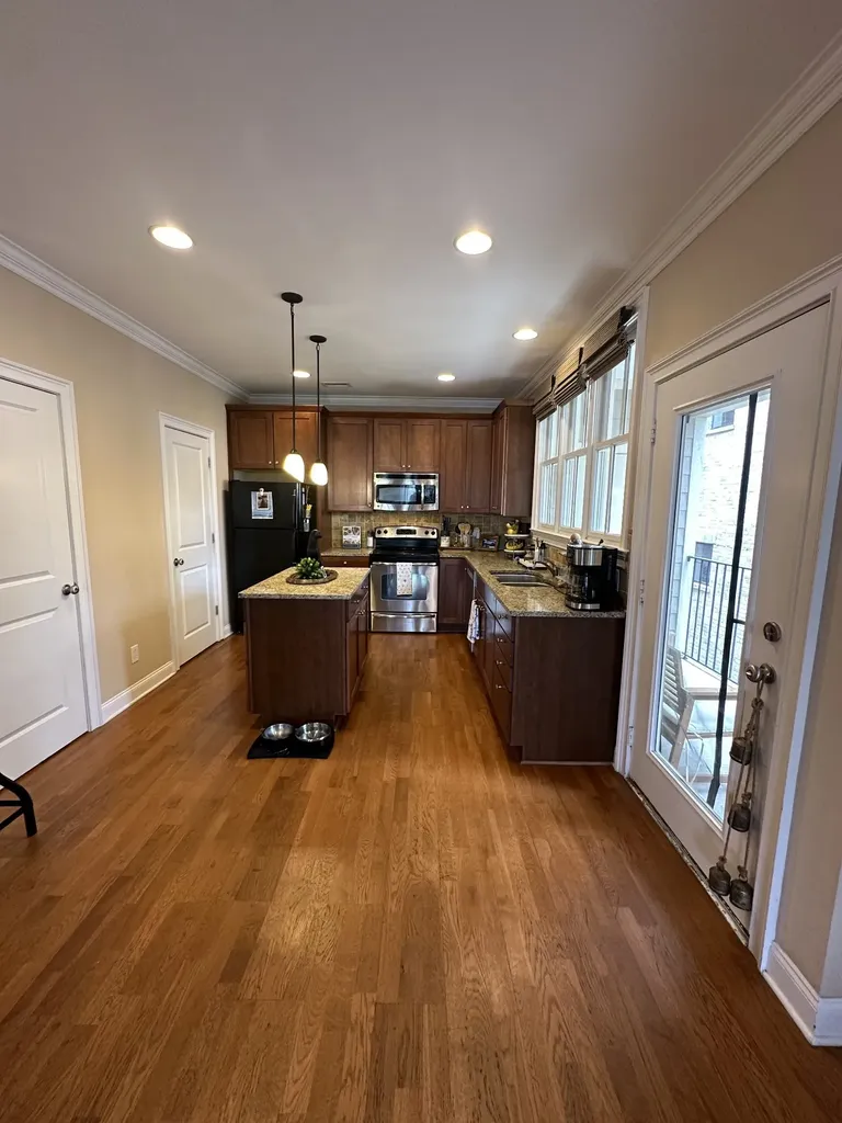 2114 Acklen Avenue Nashville TN 37212