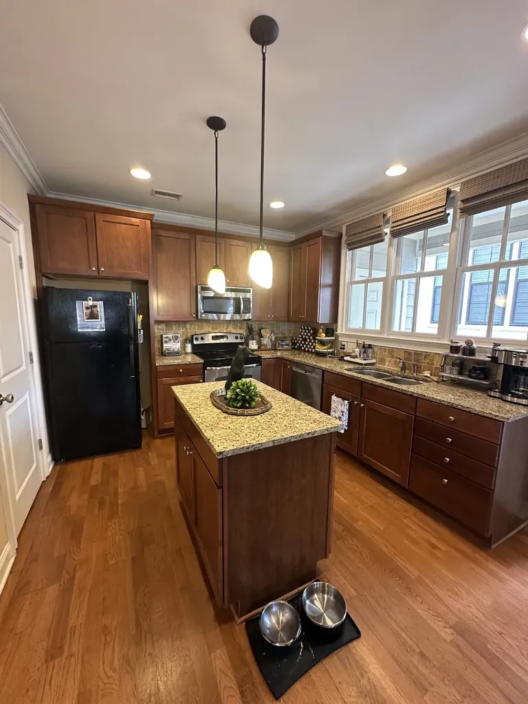 2114 Acklen Avenue Nashville TN 37212