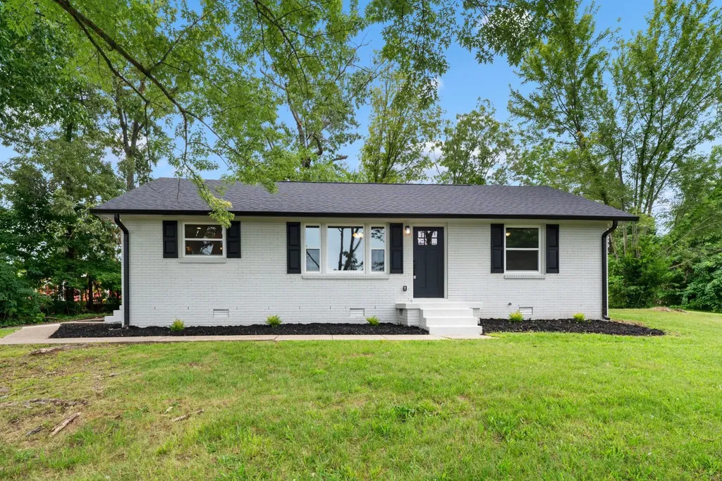 608 Zinnia Drive Clarksville TN 37042