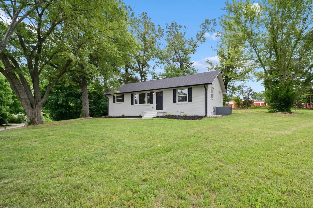 608 Zinnia Drive Clarksville TN 37042
