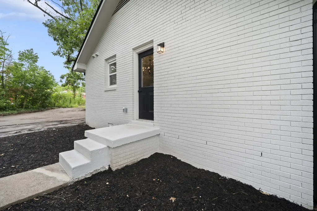 608 Zinnia Drive Clarksville TN 37042