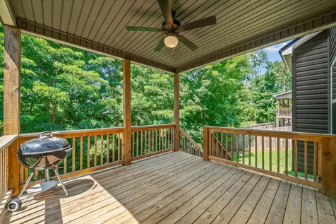 1852 Rains Road Clarksville TN 37042