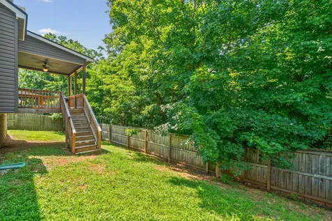 1852 Rains Road Clarksville TN 37042
