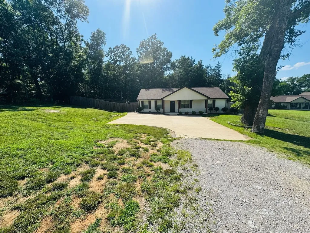 3316 Hunters Point Pike Lebanon TN 37087