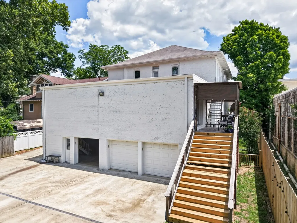 206 Main Ave, N Fayetteville TN 37334