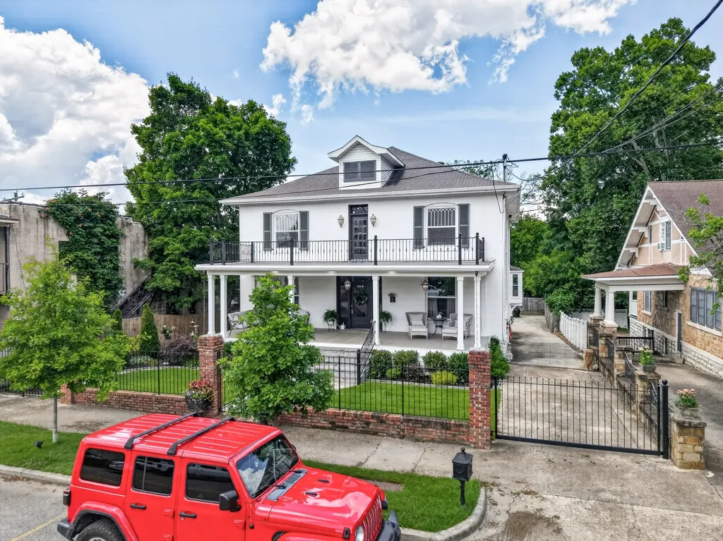 206 Main Ave, N Fayetteville TN 37334