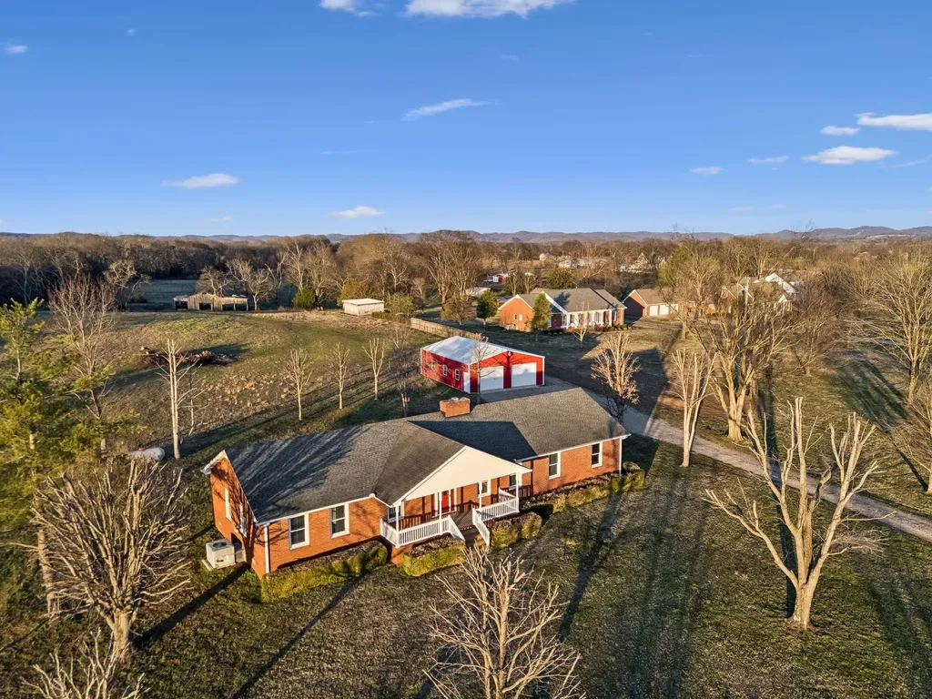 353 Branham Mill Road Gallatin TN 37066