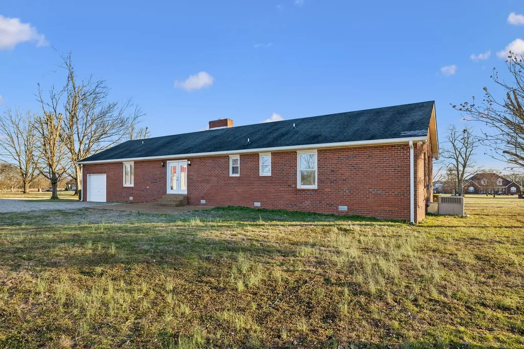 353 Branham Mill Road Gallatin TN 37066