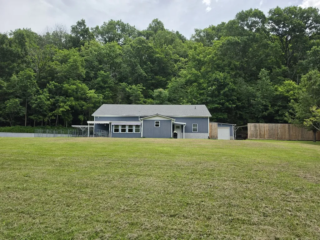 448 Osage Lane Bradyville TN 37026