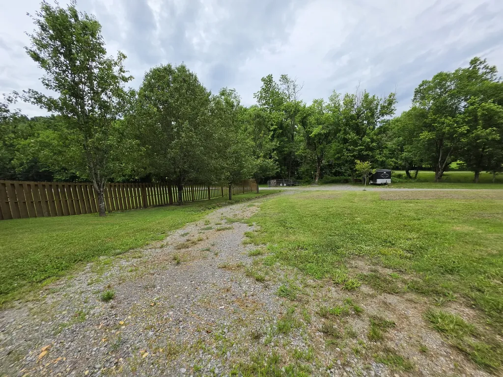 448 Osage Lane Bradyville TN 37026