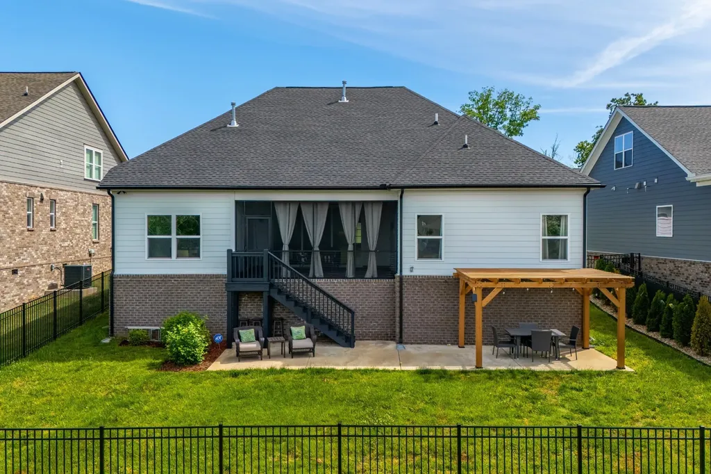 1418 Proprietors Place Murfreesboro TN 37128