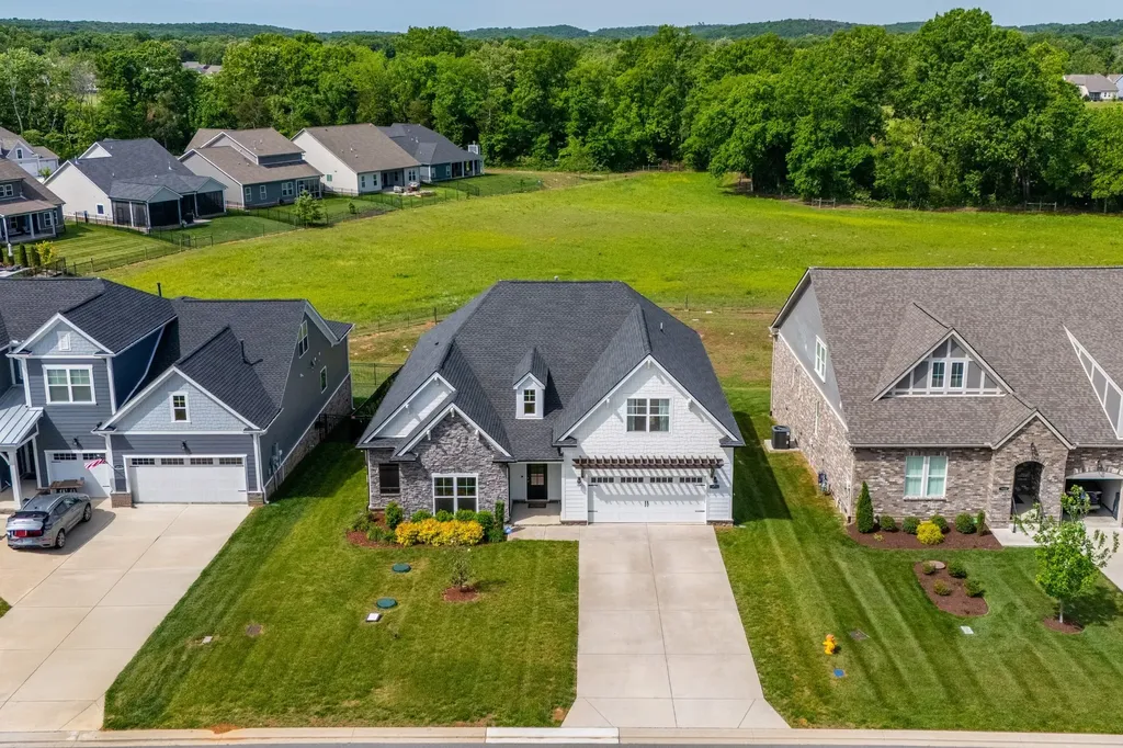 1418 Proprietors Place Murfreesboro TN 37128
