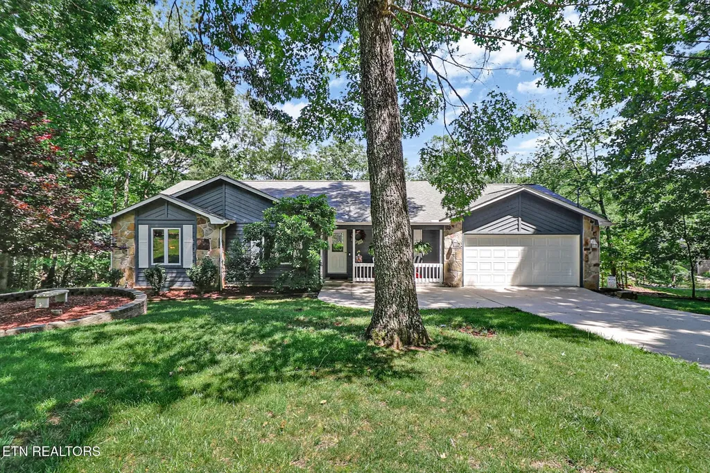 159 Ivy Brook Lane Crossville TN 38558