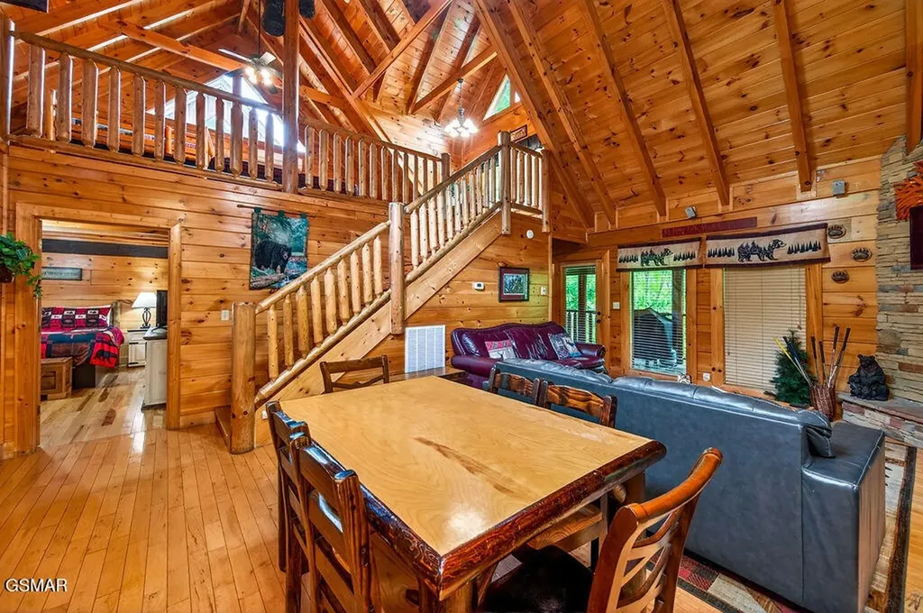 2024 Bear Haven Way Sevierville TN 37876