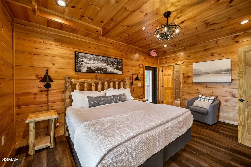 776 Mountain Stream Way Gatlinburg TN 37738
