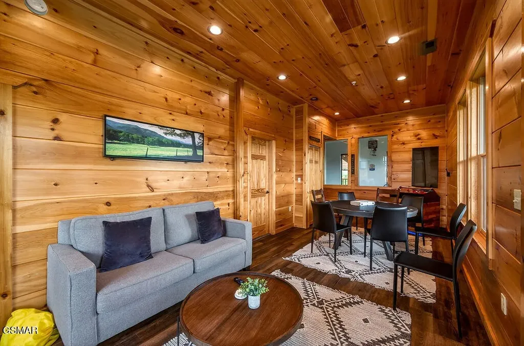 776 Mountain Stream Way Gatlinburg TN 37738