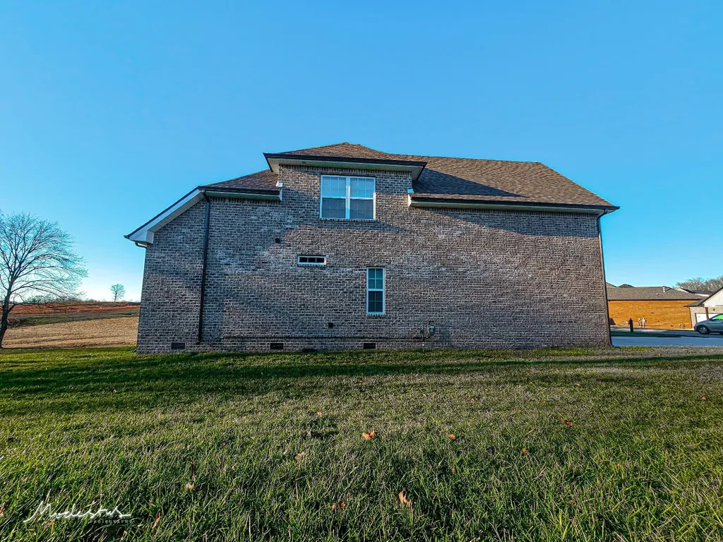 1718 Oak Forest Drive Clarksville TN 37043