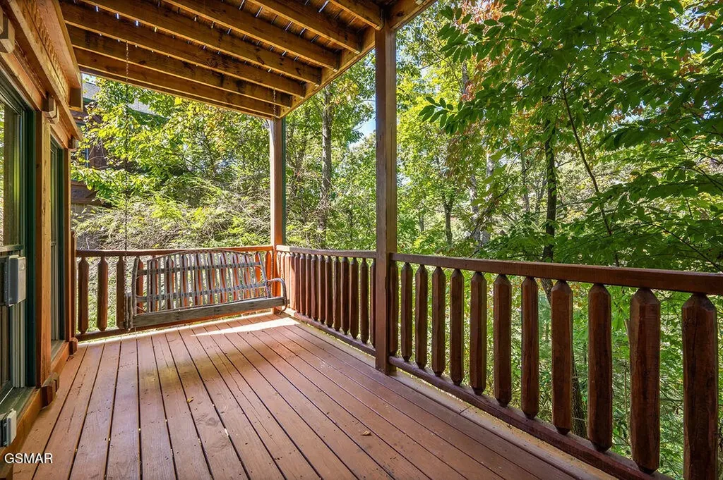 834 Great Smoky Way Gatlinburg TN 37738