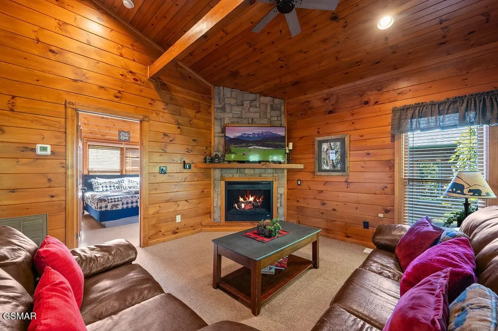 834 Great Smoky Way Gatlinburg TN 37738