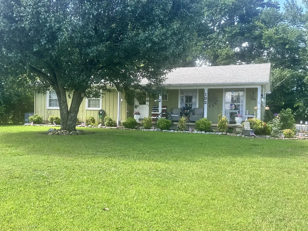 132 Jackson Street Lawrenceburg TN 38464