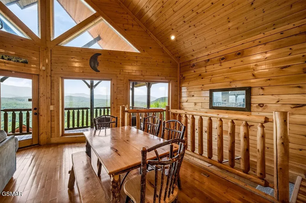 2214 Towering Hemlock Drive Sevierville TN 37876
