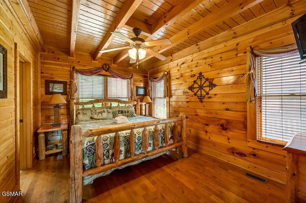 2214 Towering Hemlock Drive Sevierville TN 37876