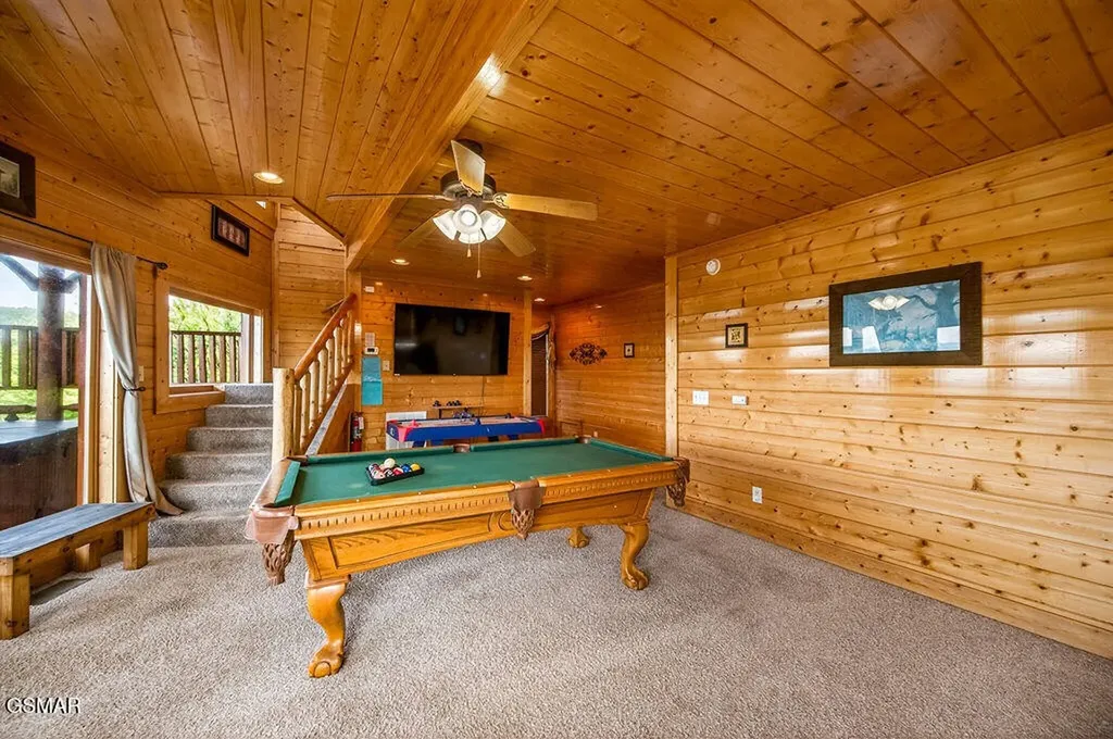 2214 Towering Hemlock Drive Sevierville TN 37876
