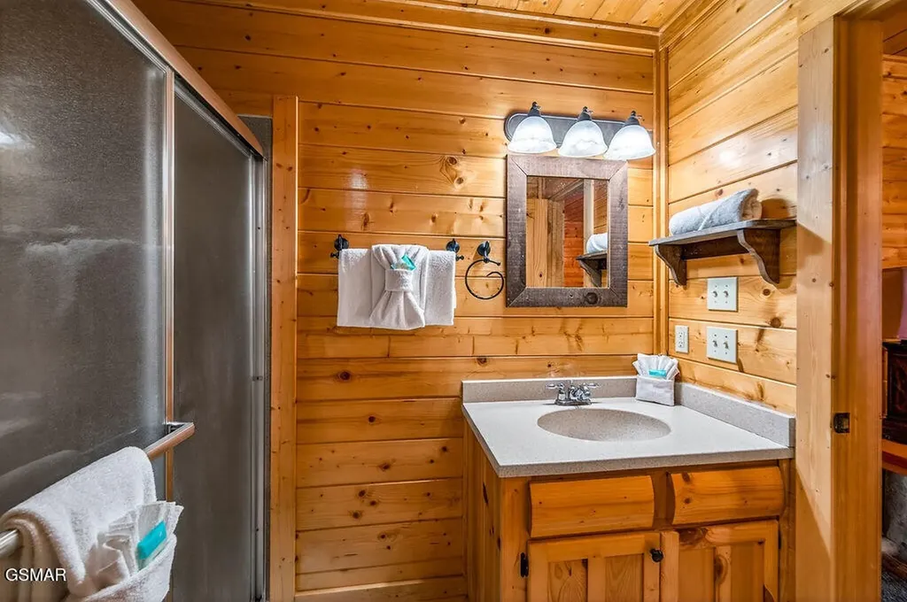 2214 Towering Hemlock Drive Sevierville TN 37876