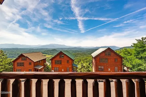 2214 Towering Hemlock Drive Sevierville TN 37876