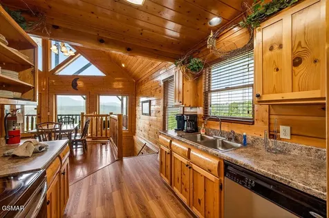 2214 Towering Hemlock Drive Sevierville TN 37876