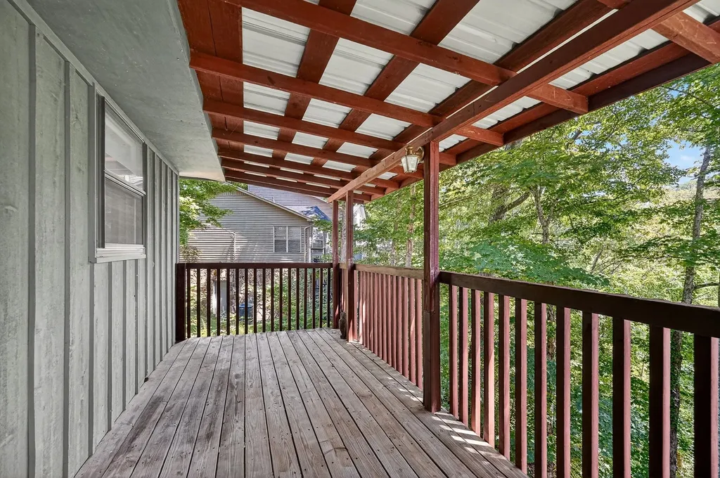 241 Nautilus Point Silver Point TN 38582