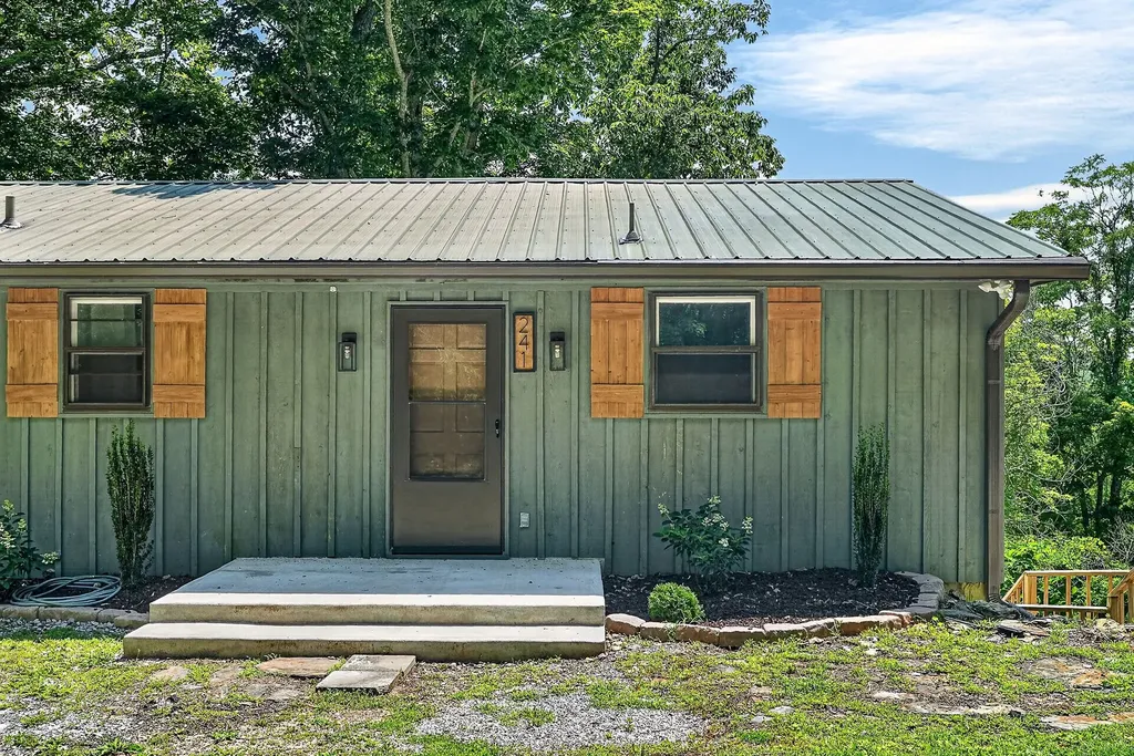 241 Nautilus Point Silver Point TN 38582