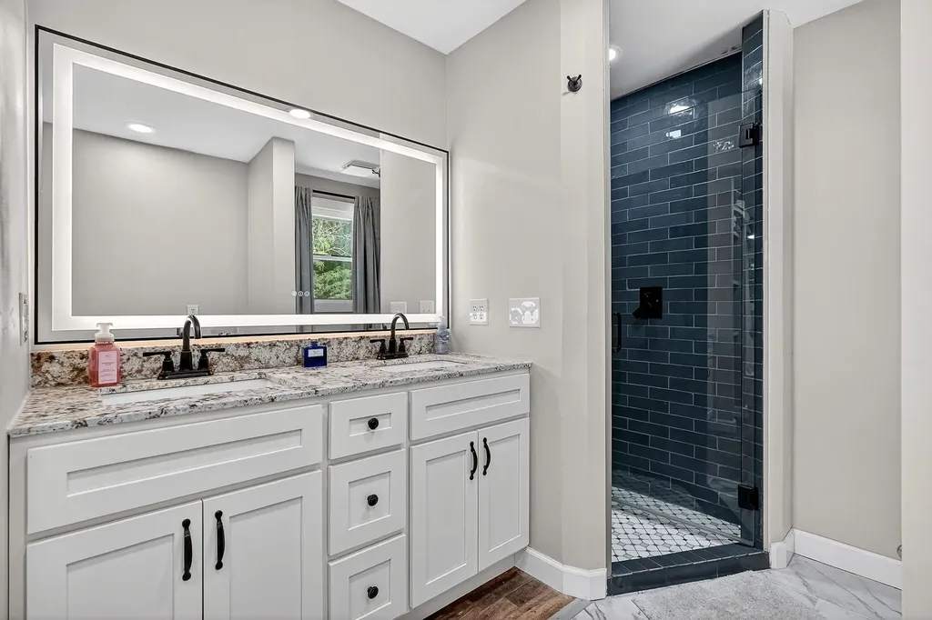 241 Nautilus Point Silver Point TN 38582