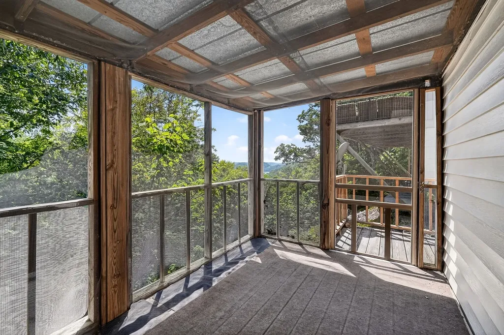241 Nautilus Point Silver Point TN 38582