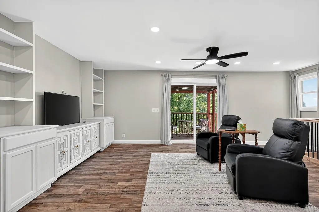 241 Nautilus Point Silver Point TN 38582