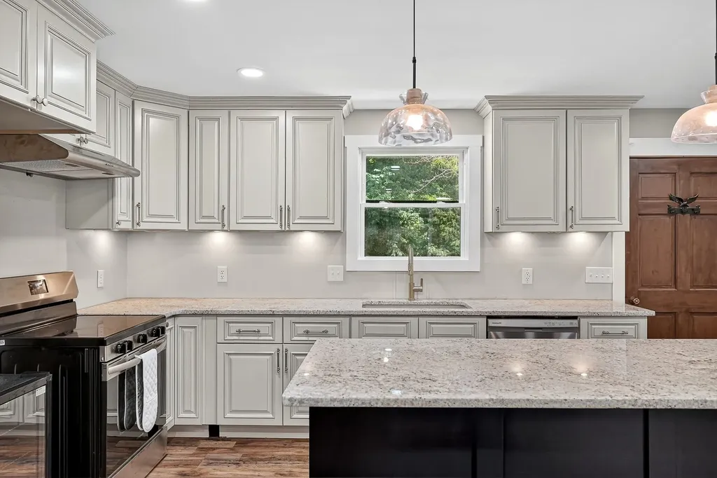 241 Nautilus Point Silver Point TN 38582