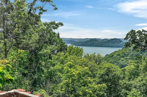 241 Nautilus Point Silver Point TN 38582