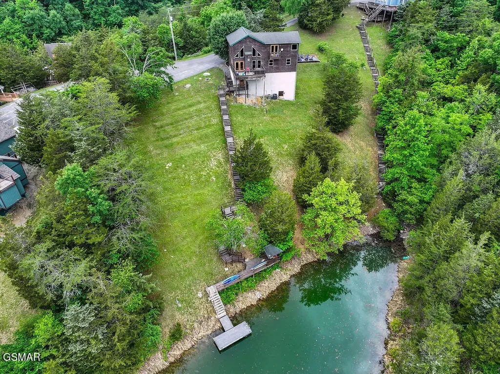 2350 Kerr Road Sevierville TN 37876