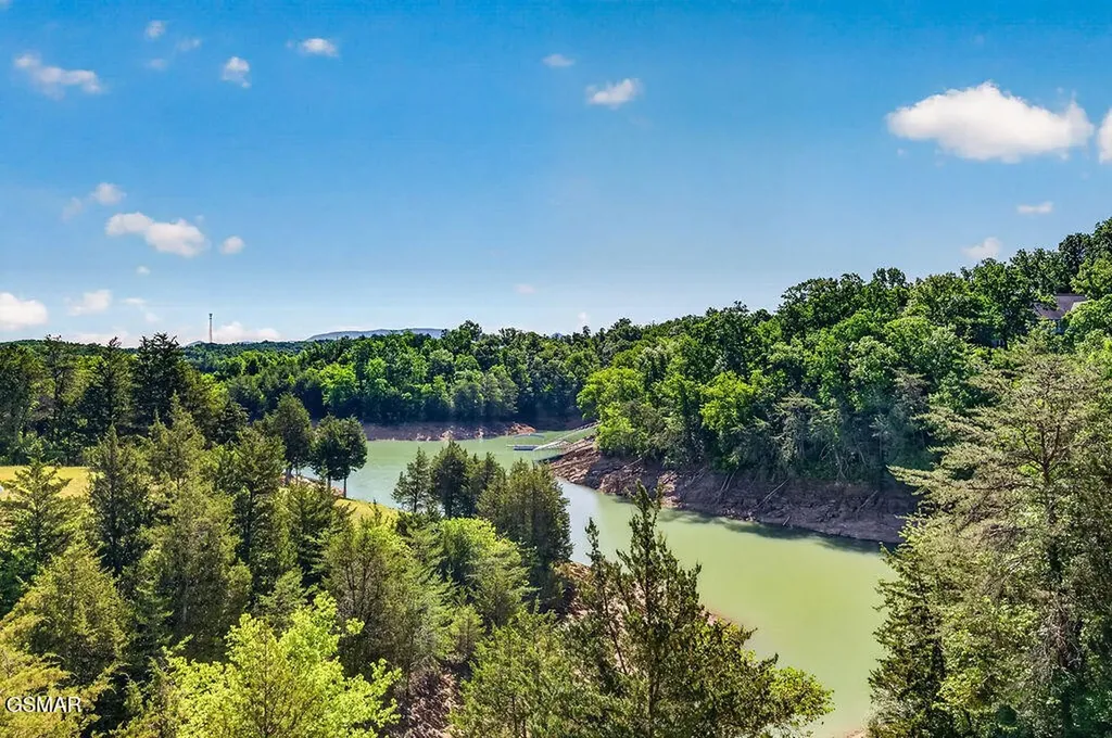 2350 Kerr Road Sevierville TN 37876