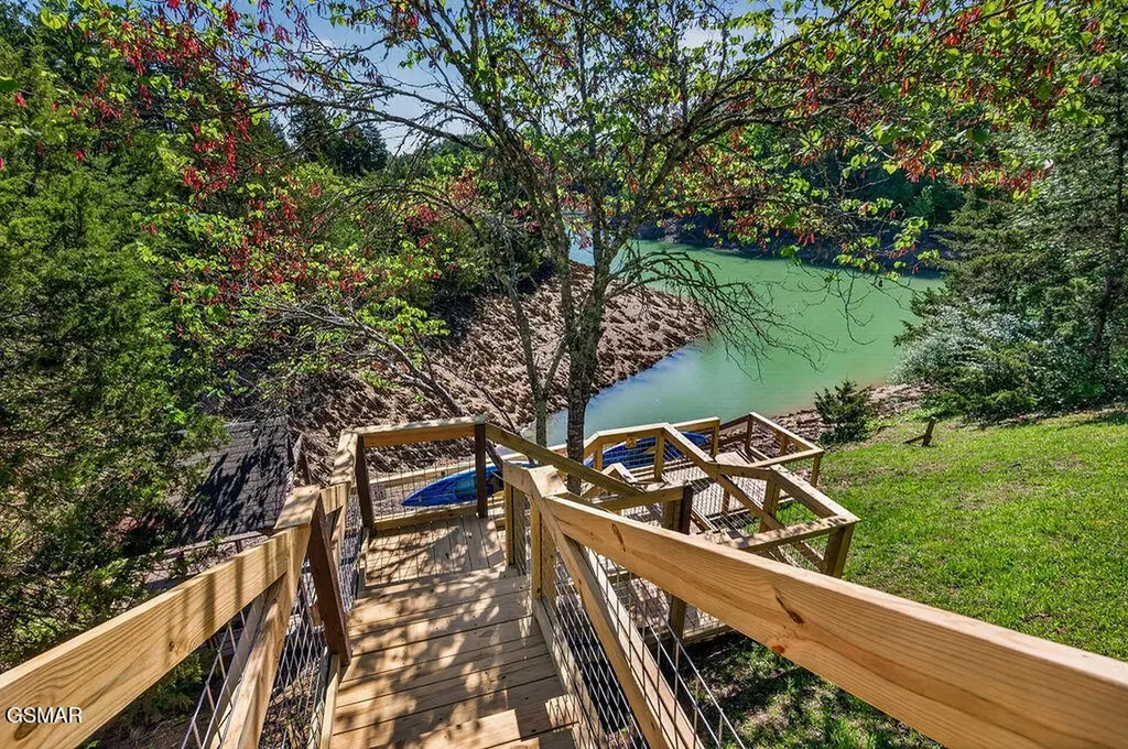 2350 Kerr Road Sevierville TN 37876