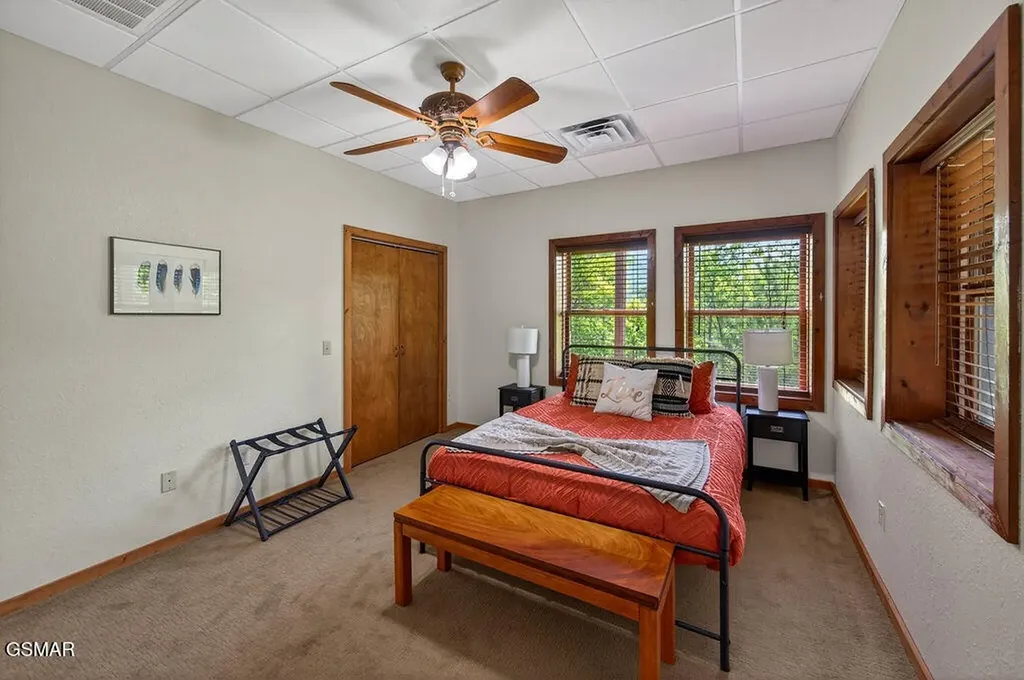 967 Scenic Trail Gatlinburg TN 37738