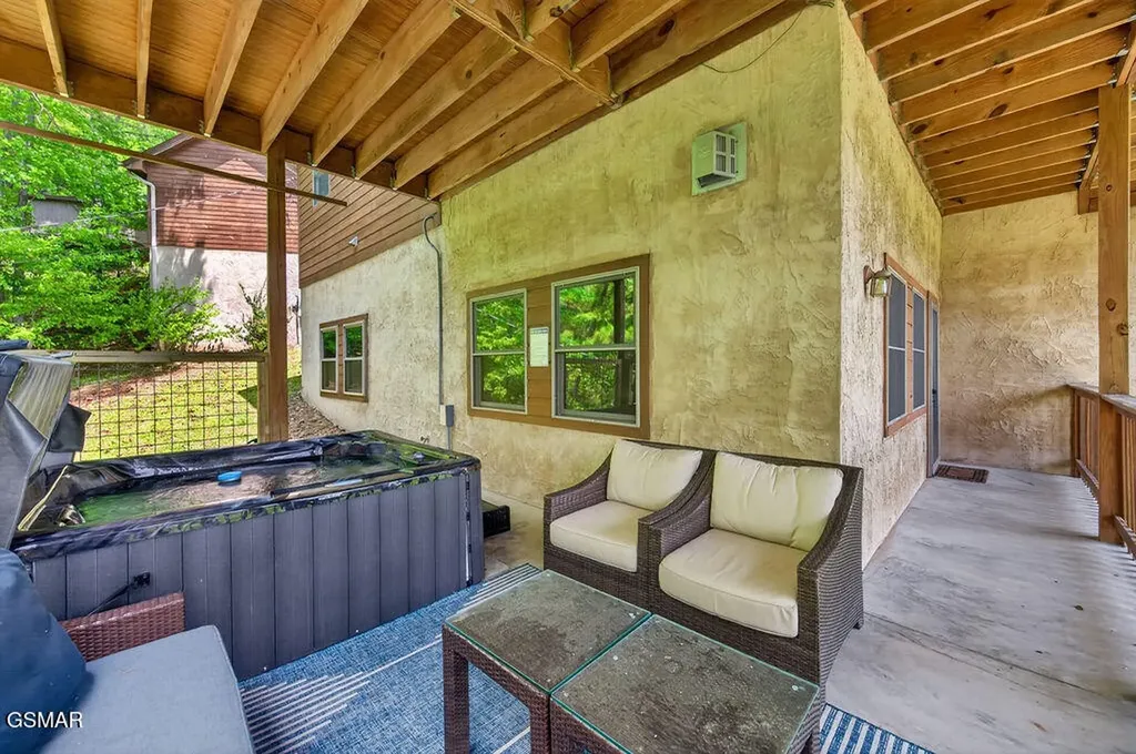 967 Scenic Trail Gatlinburg TN 37738
