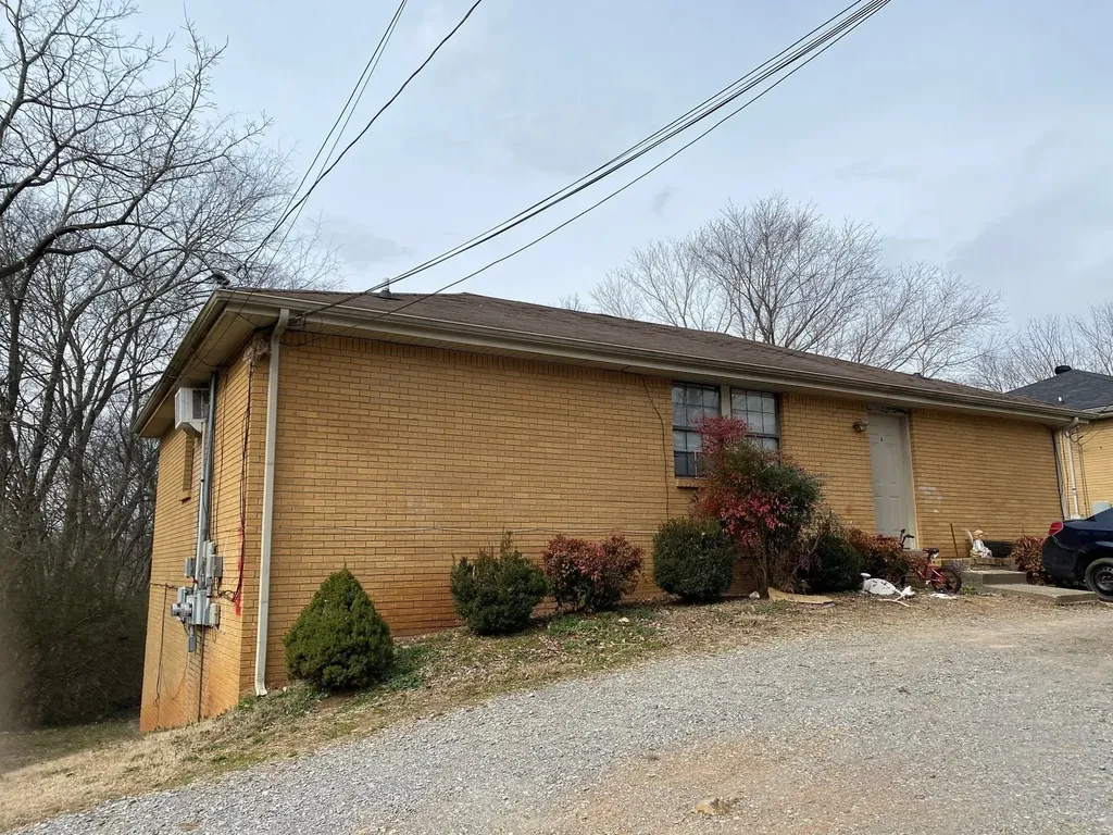 812 Bradley Street Clarksville TN 37040